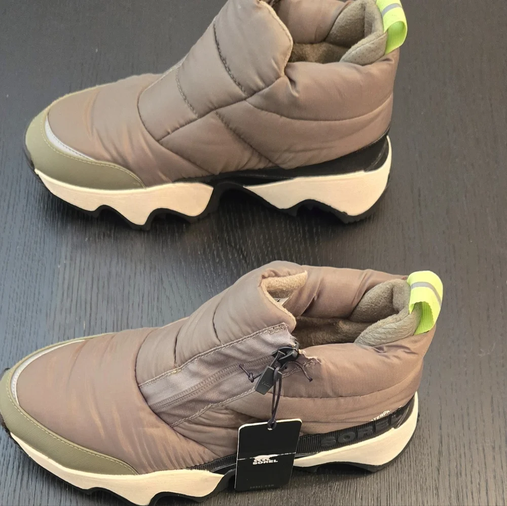 SOREL Kinetic Impact Puffy Zip Women's Boots (size 8 US), Cargo Green - Picture 4 of 4